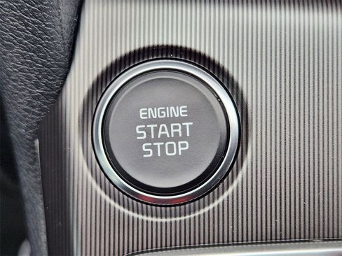 Certified 2026 Kia Sportage EX w/ EX Panorama Roof Package image 21