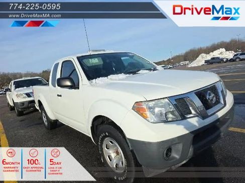 Used 2019 Nissan Frontier S image 1