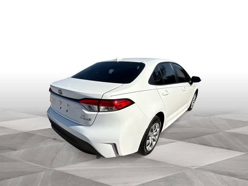 Used 2024 Toyota Corolla LE FWD image 8