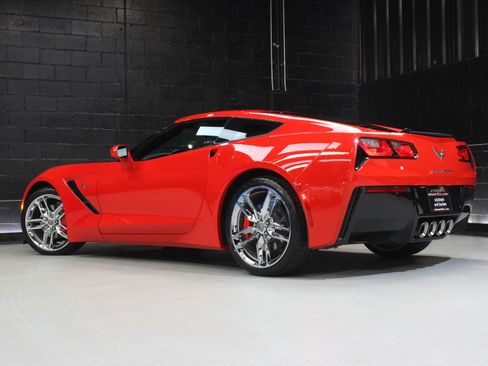 Used 2019 Chevrolet Corvette w/ 2LT w/ 2LT Preferred Equipment Group image 11