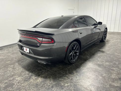 Used 2021 Dodge Charger SXT w/ Blacktop Package RWD image 4