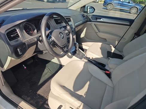 Used 2015 Volkswagen Golf S FWD image 7