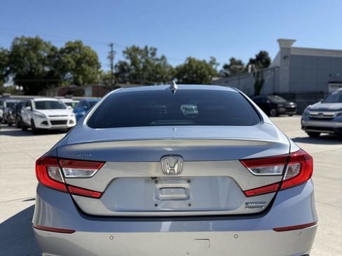 Used 2020 Honda Accord Touring image 6