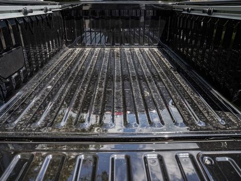 New 2026 RAM 1500 Laramie w/ Night Edition image 10