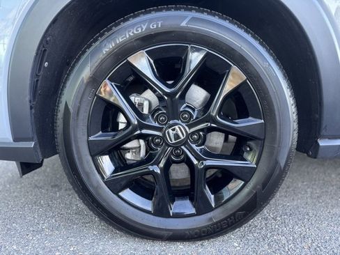 Used 2024 Honda HR-V Sport image 8