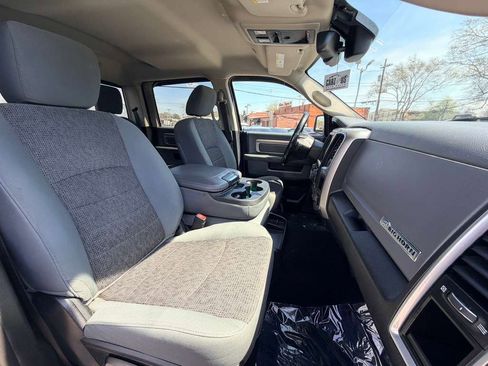 Used 2018 RAM 1500 Big Horn AWD/4WD image 30