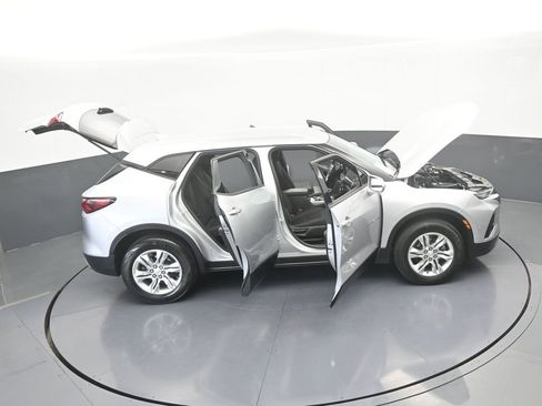 Used 2019 Chevrolet Blazer L FWD image 63