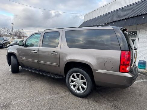 Used 2013 GMC Yukon XL SLT image 4