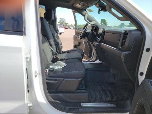 Used 2024 Chevrolet Silverado 1500 LT w/ Z71 Off-Road Package AWD/4WD image 19