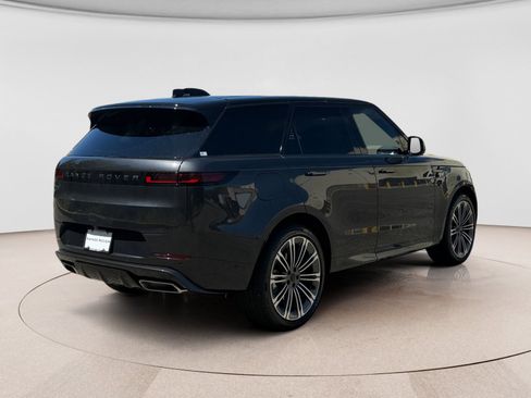 New 2026 Land Rover Range Rover Sport Dynamic SE AWD/4WD image 5