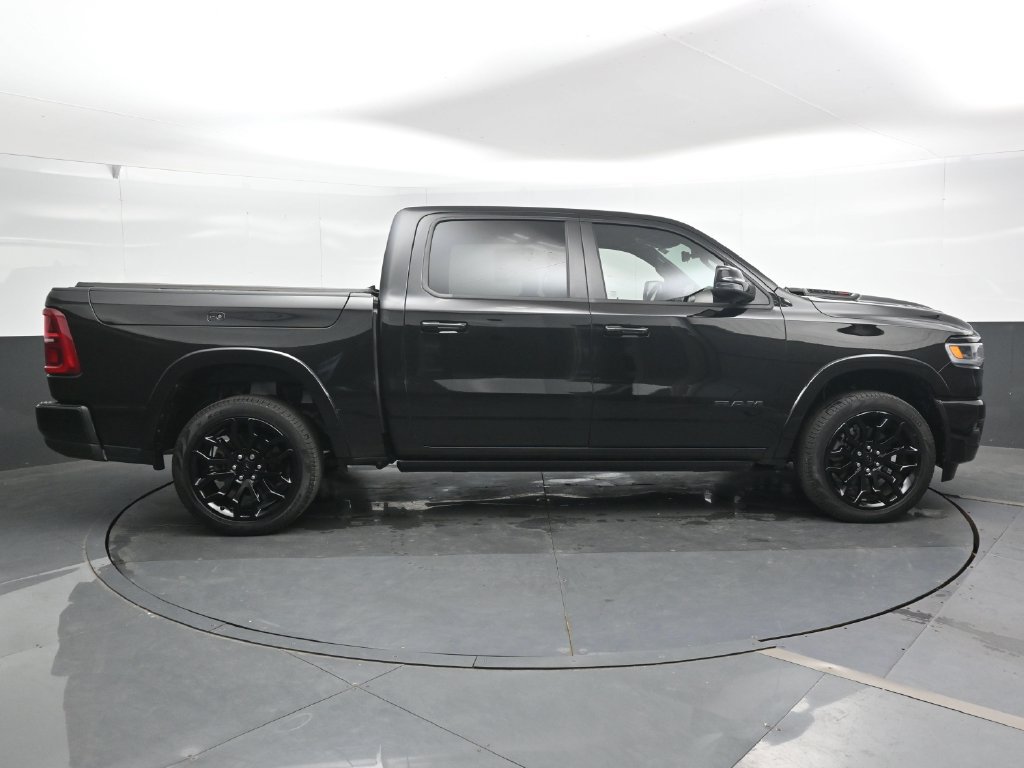 Used 2025 RAM 1500 Limited AWD/4WD image 3