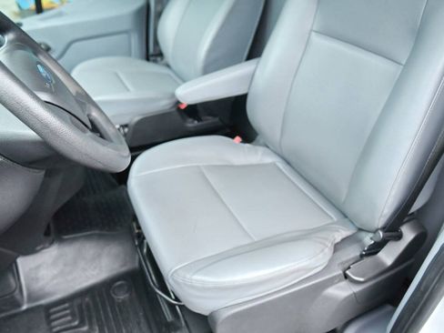 Used 2017 Ford Transit 250 148 Medium Roof RWD image 17