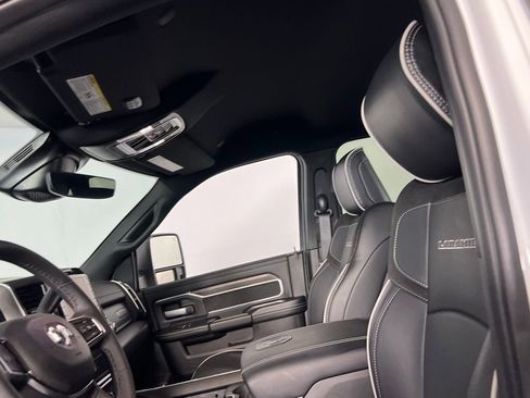 Used 2025 RAM 2500 Laramie image 22