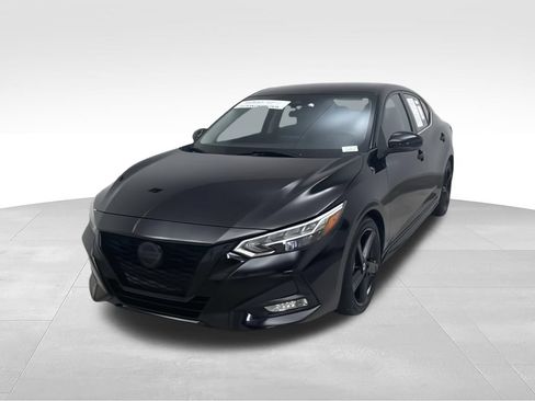 Certified 2022 Nissan Sentra SR w/ Midnight Edition FWD image 3