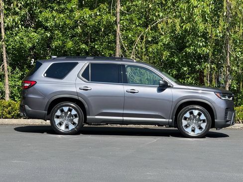 Certified 2026 Honda Pilot Touring image 31