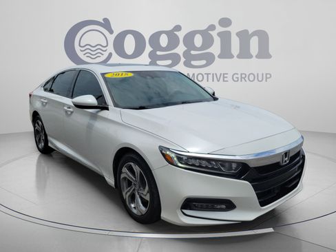 Used 2018 Honda Accord EX image 4