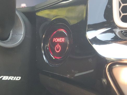 Used 2025 Honda Civic Sport image 30