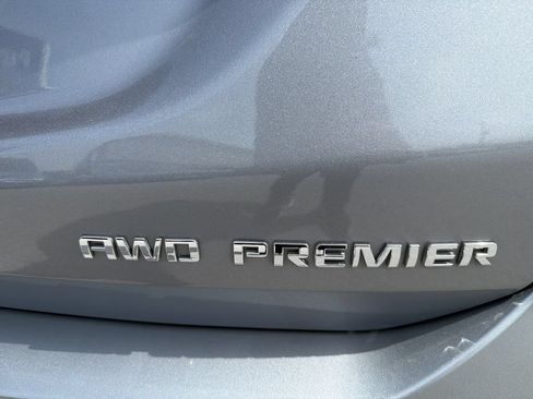 Used 2024 Chevrolet Equinox Premier AWD/4WD image 13