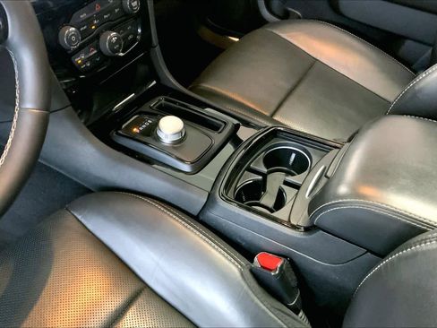 Used 2019 Chrysler 300 S w/ 300S Premium Group image 16