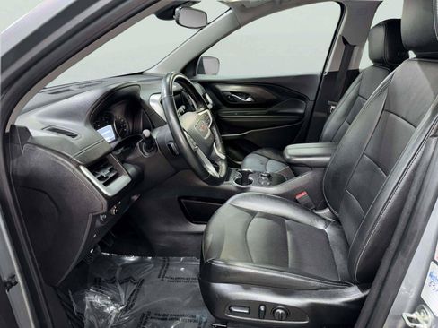 Used 2024 GMC Terrain SLT AWD/4WD image 11