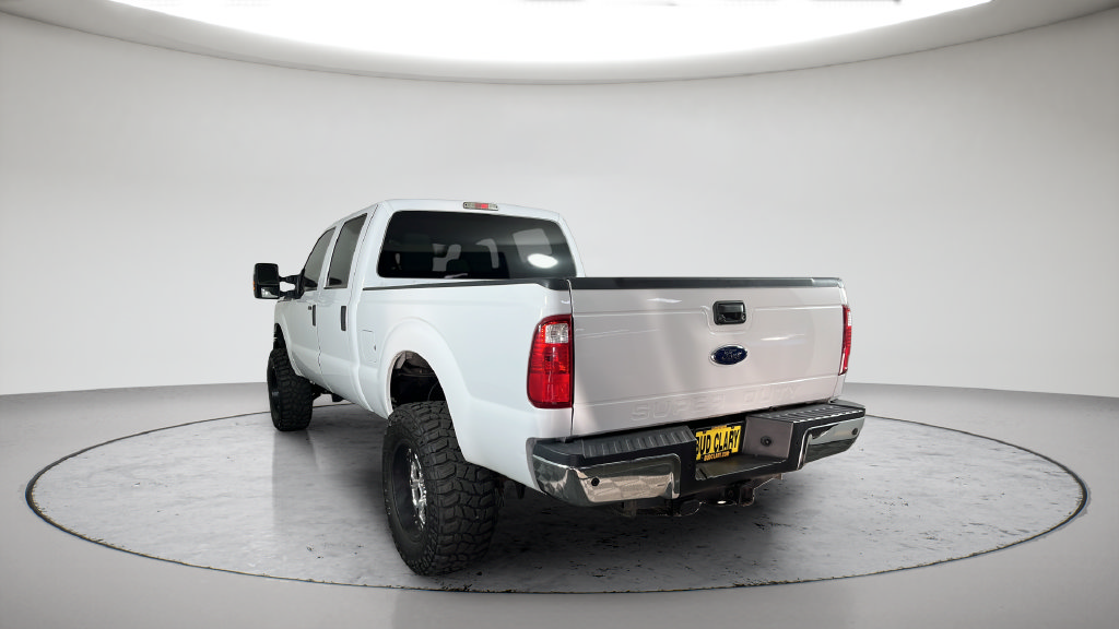 Used 2016 Ford F250 XLT w/ XLT Premium Package AWD/4WD image 10