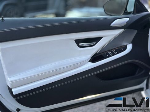 Used 2017 BMW M6 Convertible image 18