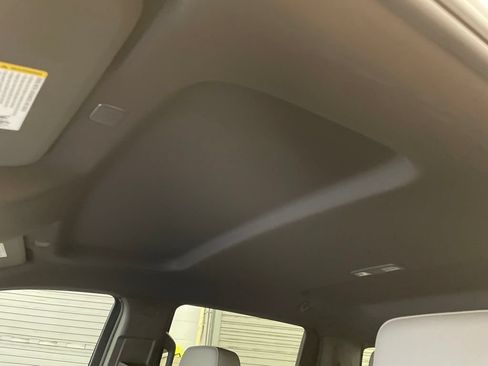 Used 2022 Chevrolet Silverado 1500 RST AWD/4WD image 19