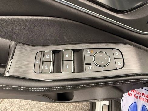 New 2026 Nissan Rogue Platinum w/ Platinum Premium Package image 11