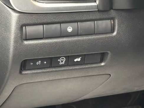 Used 2025 Nissan Rogue SV image 16