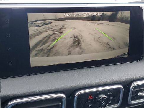 New 2026 Nissan Sentra SV w/ SV Convenience Package FWD image 19