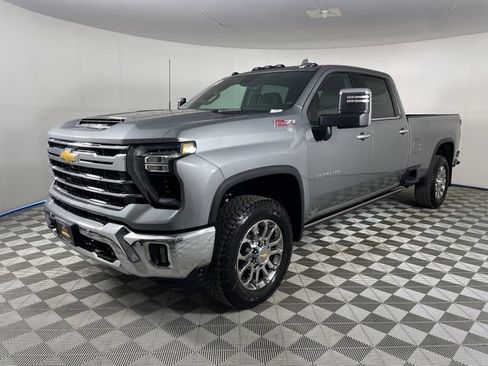 New 2026 Chevrolet Silverado 3500 LTZ w/ LTZ Premium Package AWD/4WD image 1