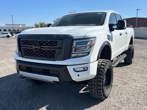 Used 2023 Nissan Titan PRO-4X w/ Pro-4x Convenience Package AWD/4WD image 1
