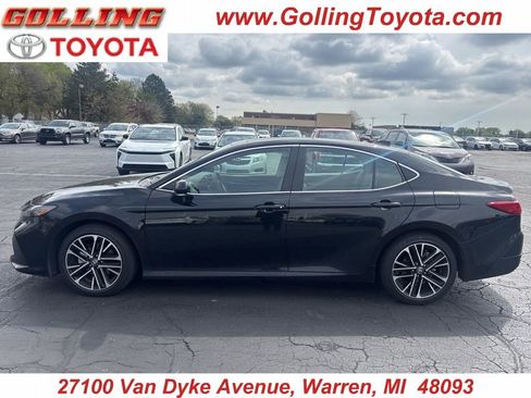 Used 2025 Toyota Camry XLE w/ Premium Plus Package AWD/4WD image 1