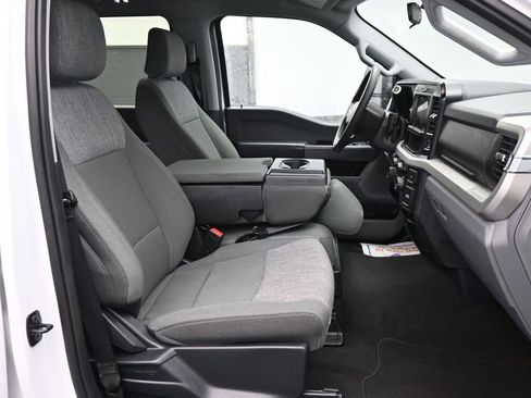 Used 2025 Ford F250 XLT w/ FX4 Off-Road Package image 13