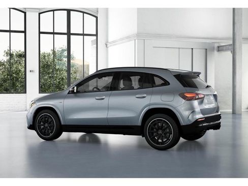 New 2026 Mercedes-Benz GLA 35 AMG 4MATIC image 31