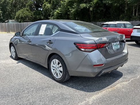 Used 2025 Nissan Sentra S FWD image 3
