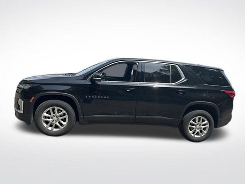 Used 2023 Chevrolet Traverse LS w/ Safety Package FWD image 2