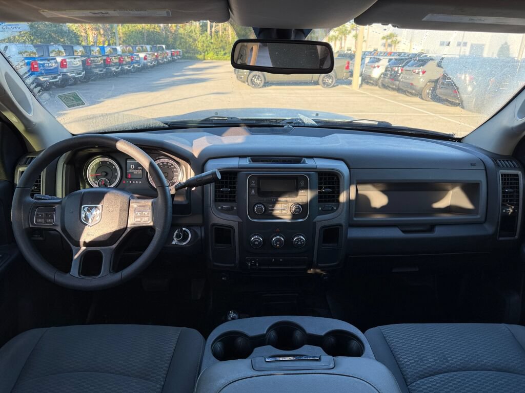Used 2018 RAM 2500 Tradesman w/ Chrome Appearance Group AWD/4WD image 12