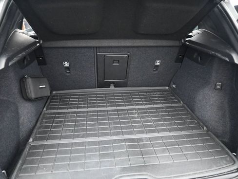 Used 2023 Volvo XC40 Recharge Ultimate w/ Protection Package Premier image 29