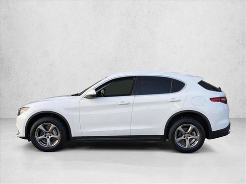 Used 2021 Alfa Romeo Stelvio Sprint image 9