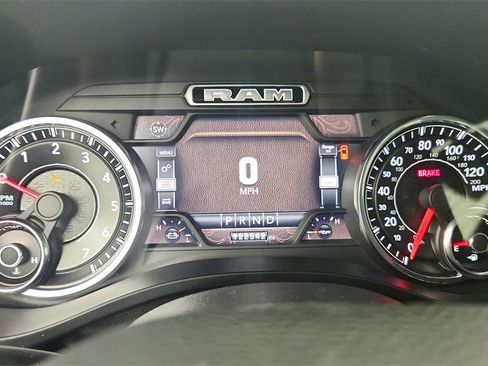 Used 2019 RAM 1500 Laramie image 19