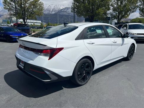 New 2026 Hyundai Elantra Sport FWD image 7