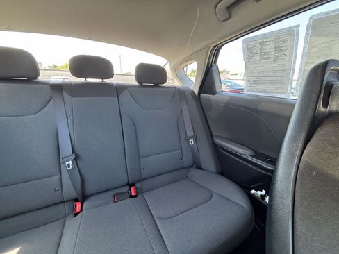 Used 2025 Kia K4 FWD image 36
