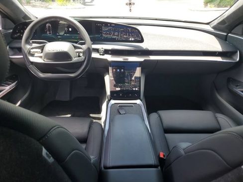 Used 2024 Lucid Air Touring AWD/4WD image 23