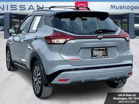 Used 2023 Nissan Kicks SR w/ Exterior Package image 4