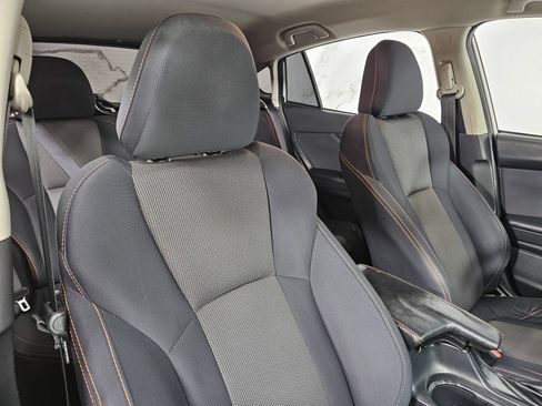 Used 2018 Subaru Crosstrek 2.0i Premium AWD/4WD image 17