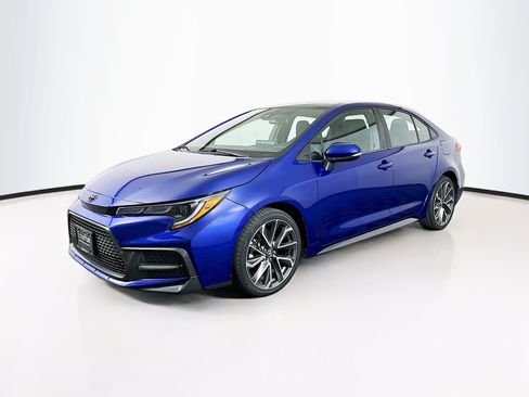 Used 2021 Toyota Corolla SE w/ Carpet Mat Package (TMS) FWD image 3