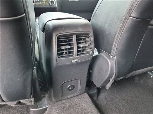 Used 2025 Ford Escape ST-Line AWD/4WD image 17