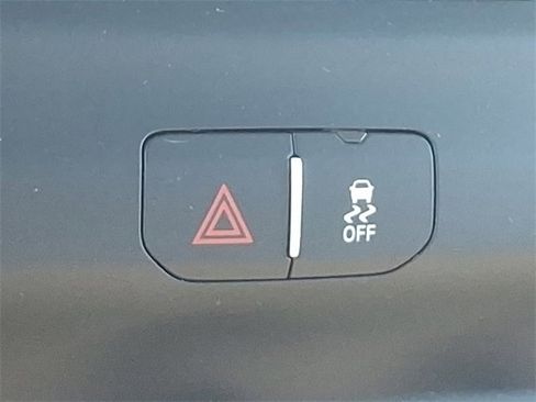 Used 2023 RAM 3500 Tradesman w/ Chrome Appearance Group image 22