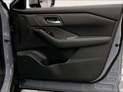 New 2026 Nissan Rogue SV image 36